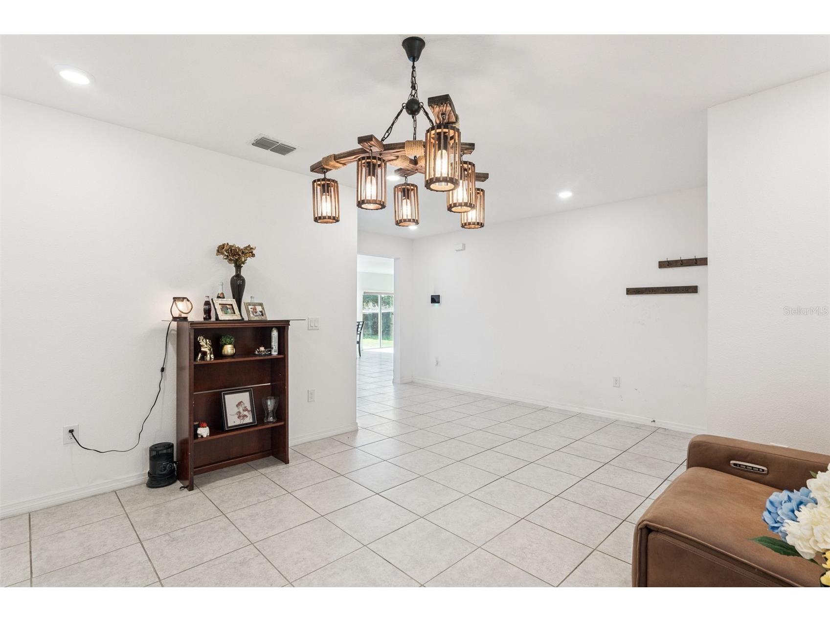 1995 5th Avenue Deland FL 32724 O6423587 image16