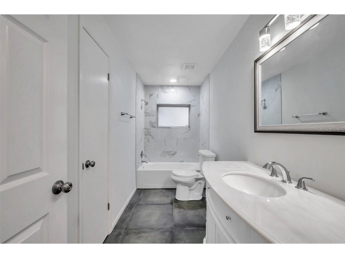 1995 Meadow Drive Clearwater FL 33763 TB8448206 image25