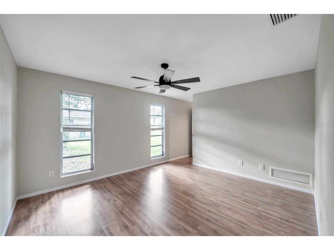 1995 Meadow Drive Clearwater FL 33763 TB8448206 image26