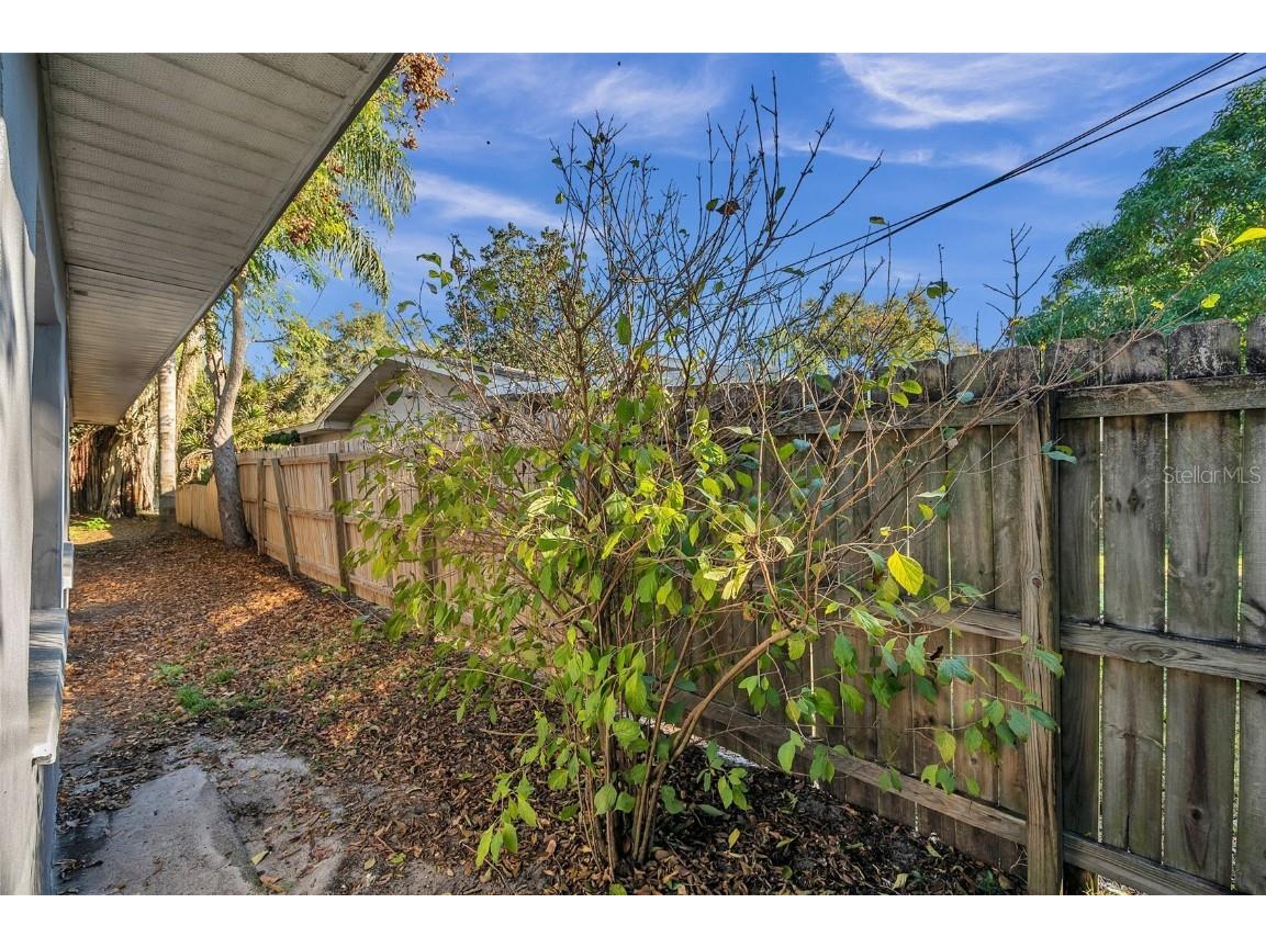 1995 Meadow Drive Clearwater FL 33763 TB8448206 image39