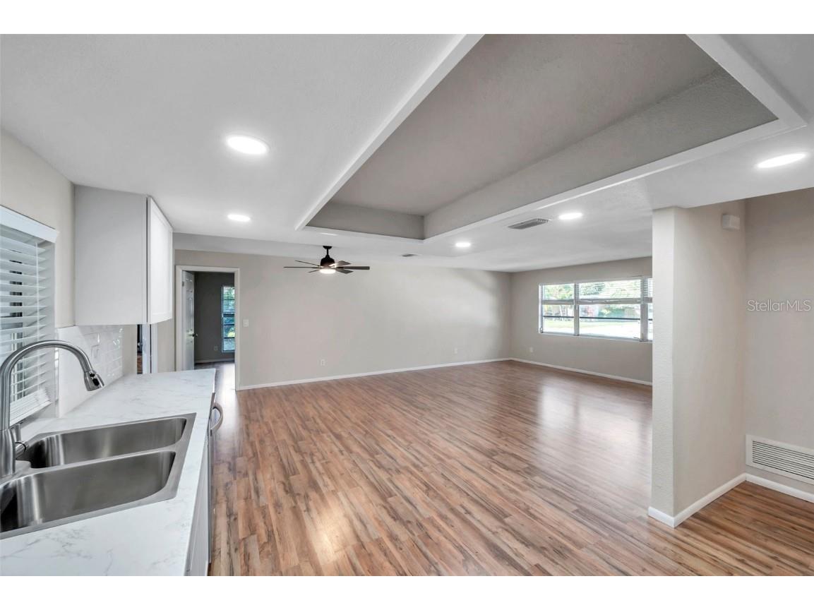 1995 Meadow Drive Clearwater FL 33763 TB8448206 image8