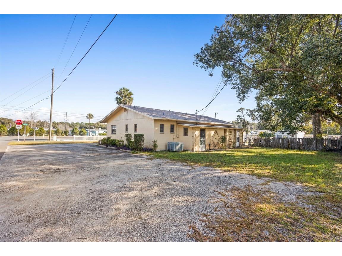 1995 N Volusia Avenue Orange City FL 32763 V4946410 image3