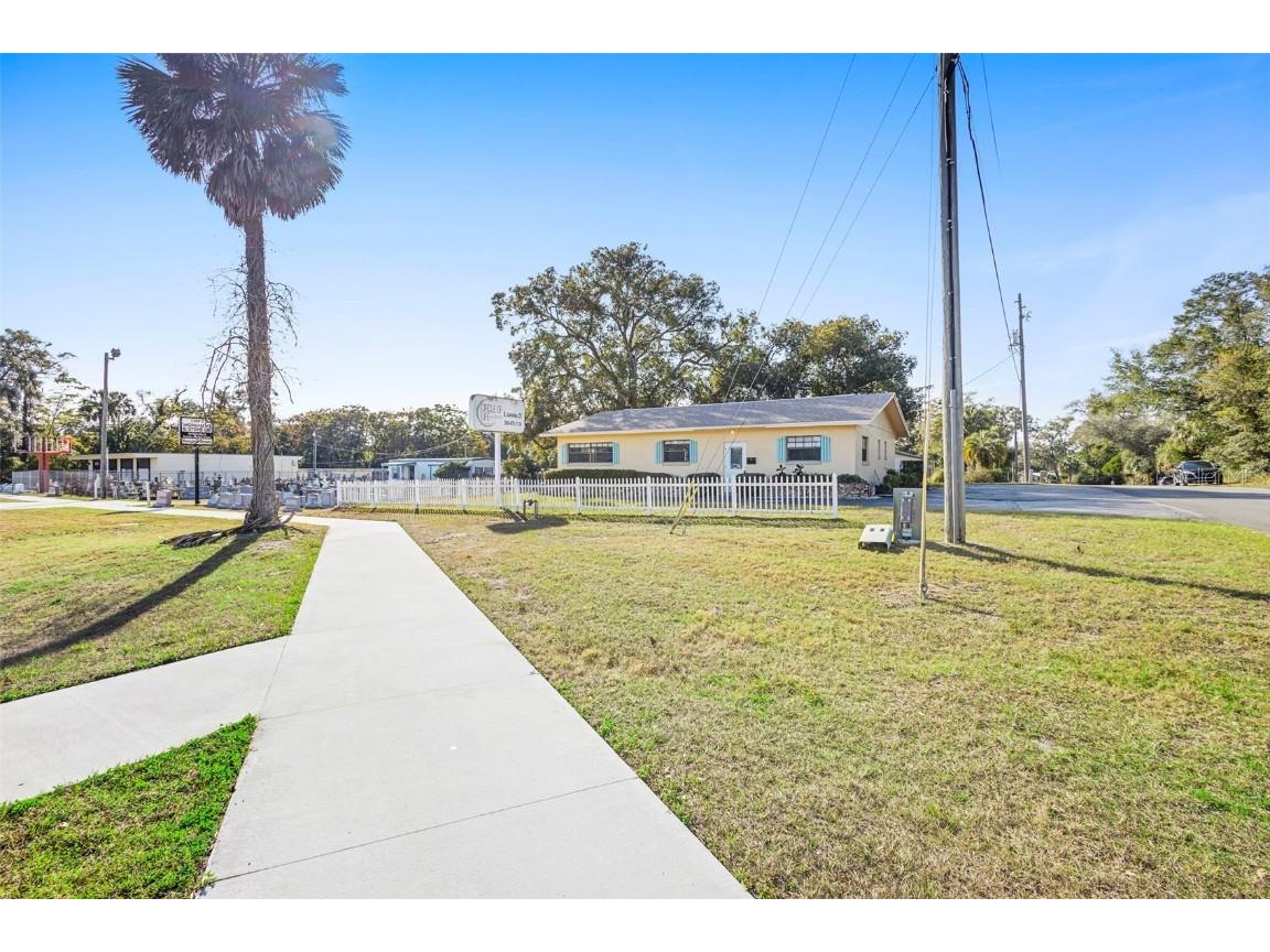 1995 N Volusia Avenue Orange City FL 32763 V4946410 image6