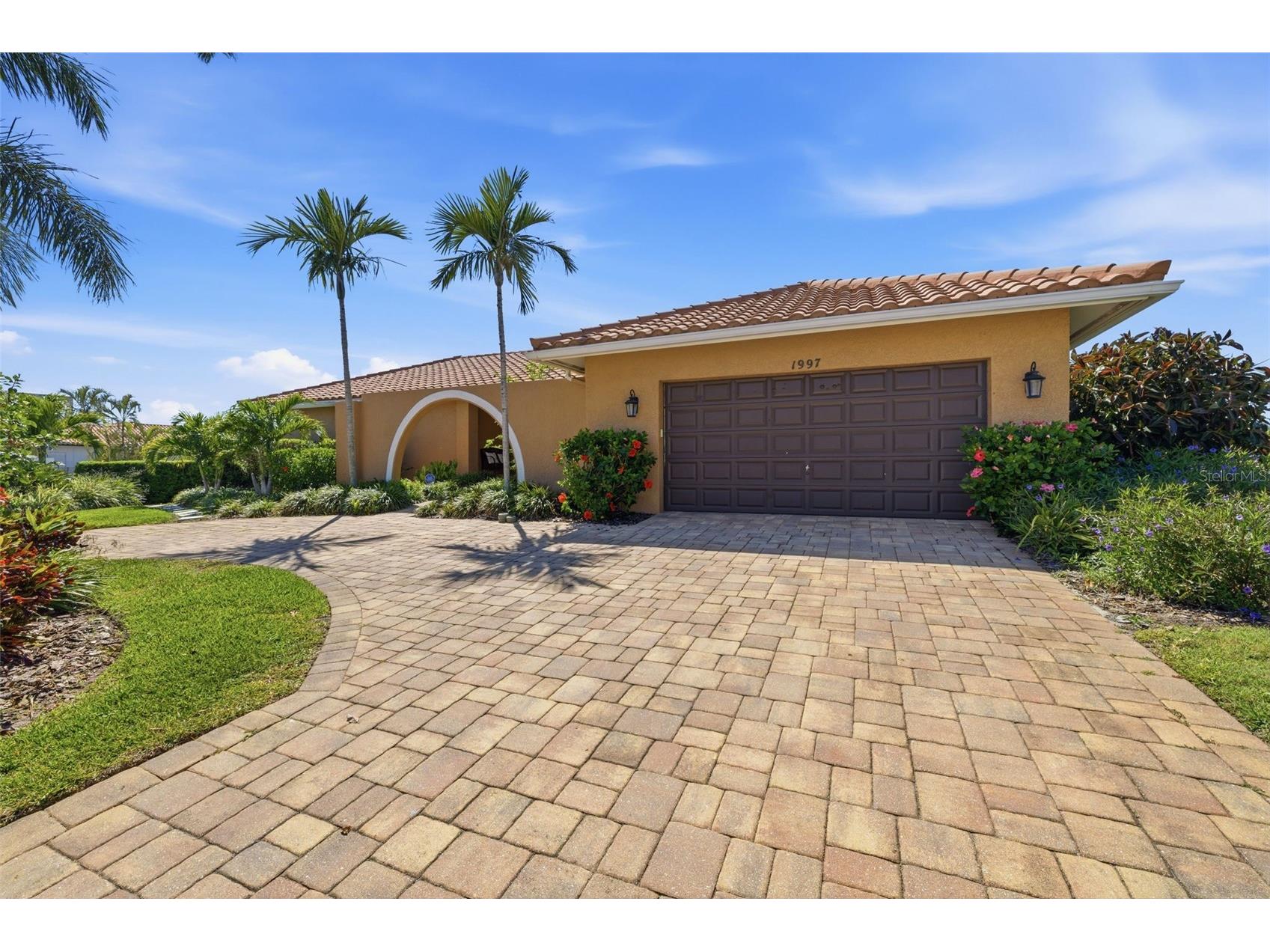 1997 Hawaii Avenue NE Saint Petersburg FL 33703 - TAMPA BAY TB8495463 image4