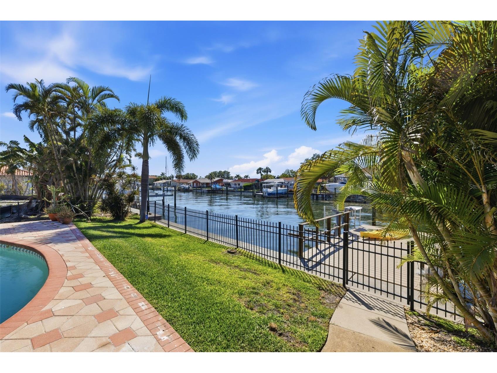 1997 Hawaii Avenue NE Saint Petersburg FL 33703 - TAMPA BAY TB8495463 image45