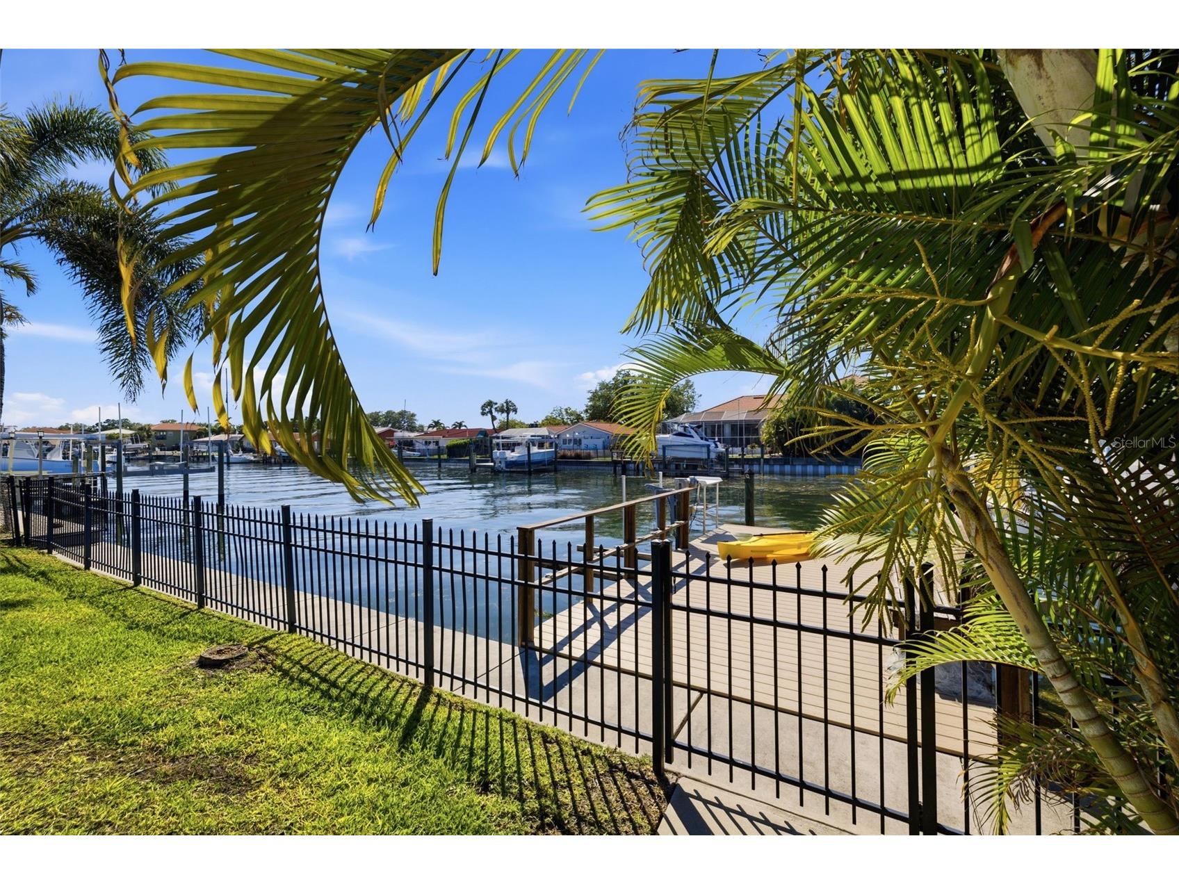 1997 Hawaii Avenue NE Saint Petersburg FL 33703 - TAMPA BAY TB8495463 image46