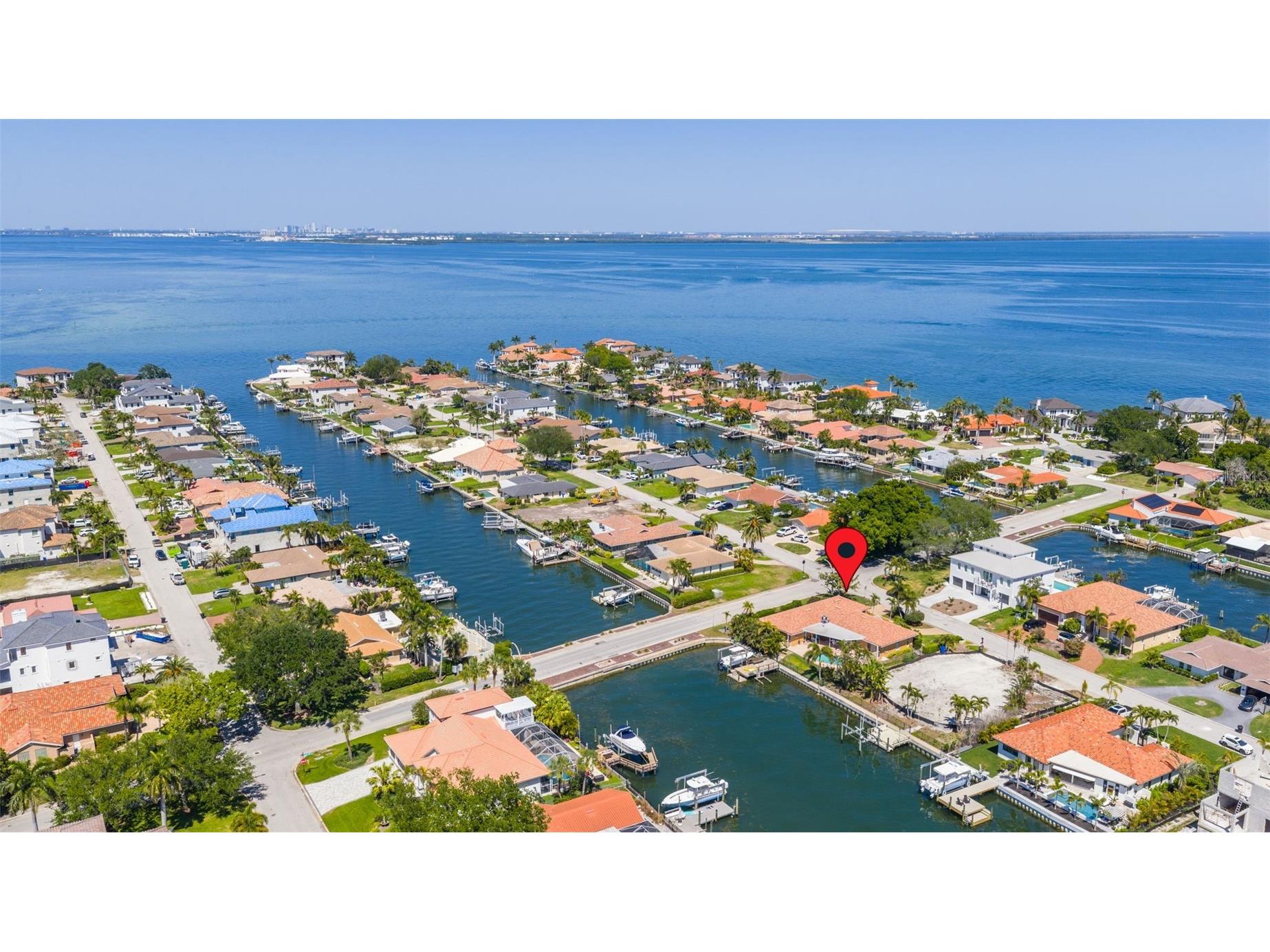 1997 Hawaii Avenue NE Saint Petersburg FL 33703 - TAMPA BAY TB8495463 image53