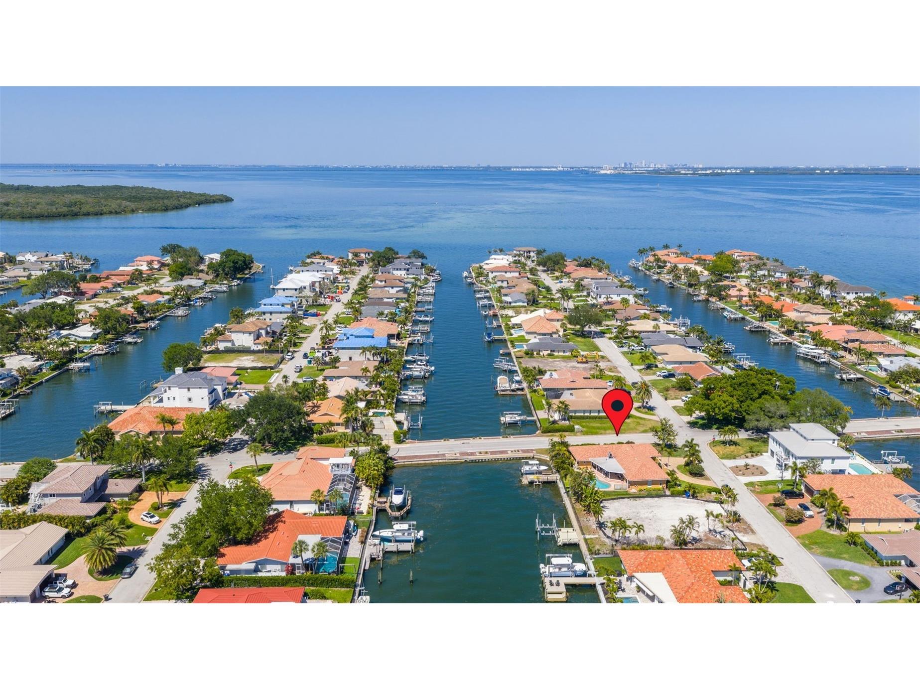 1997 Hawaii Avenue NE Saint Petersburg FL 33703 - TAMPA BAY TB8495463 image54