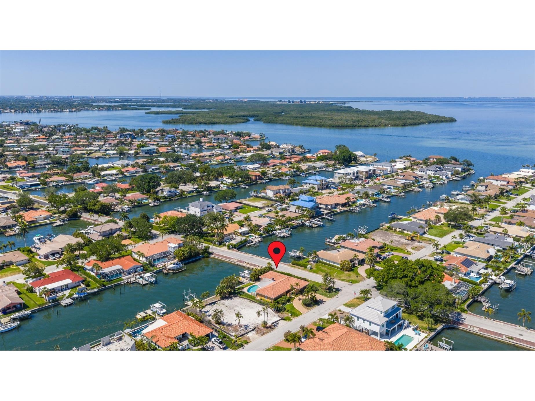 1997 Hawaii Avenue NE Saint Petersburg FL 33703 - TAMPA BAY TB8495463 image55