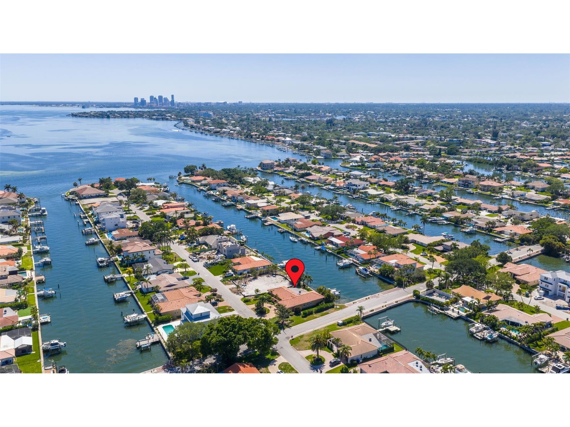 1997 Hawaii Avenue NE Saint Petersburg FL 33703 - TAMPA BAY TB8495463 image57