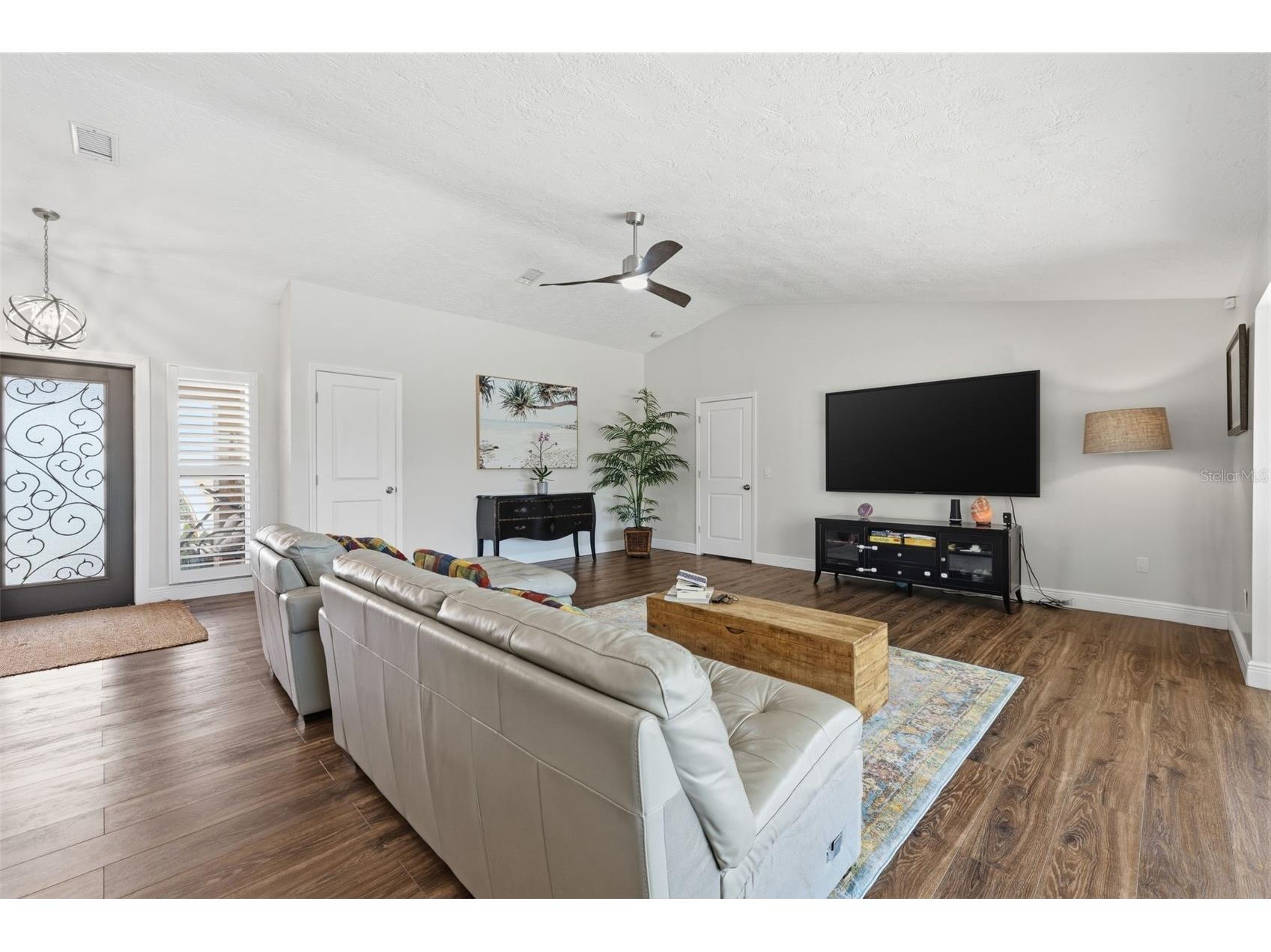 1997 Hawaii Avenue NE Saint Petersburg FL 33703 - TAMPA BAY TB8495463 image9
