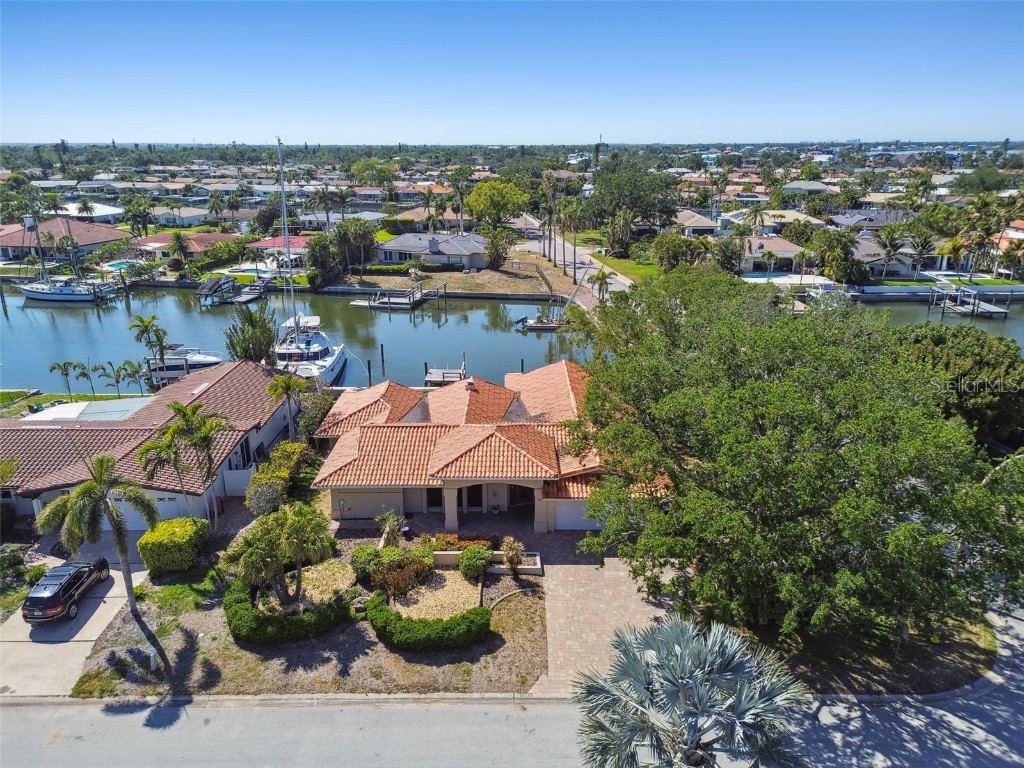 1997 Kansas Avenue NE Saint Petersburg FL 33703 TB8325816 image1