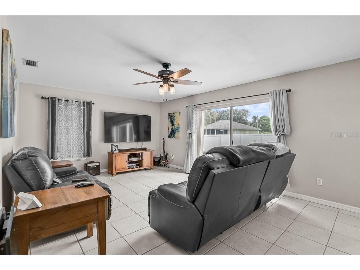 1998 Embassy Road North Port FL 34291 N6140994 image11