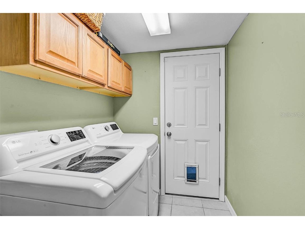 1998 Embassy Road North Port FL 34291 N6140994 image16