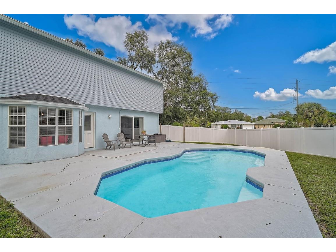 1998 Embassy Road North Port FL 34291 N6140994 image30