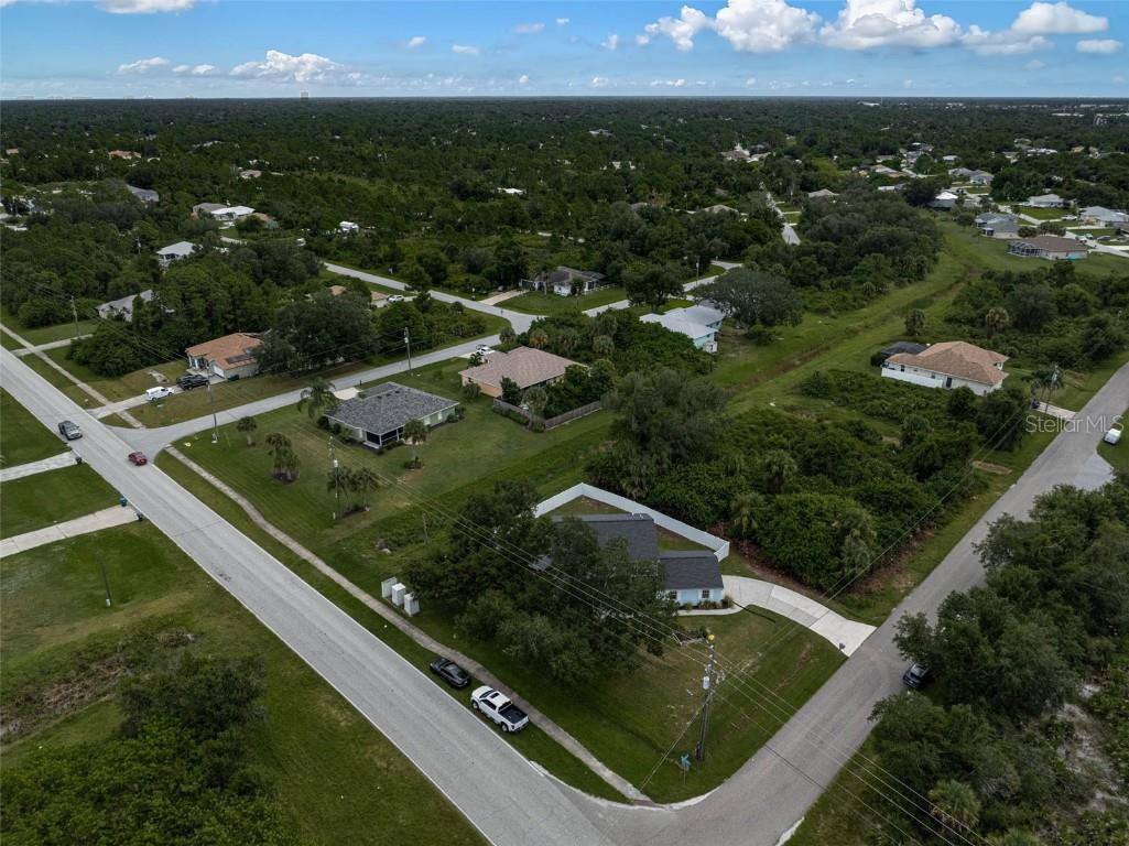 1998 Embassy Road North Port FL 34291 N6140994 image35