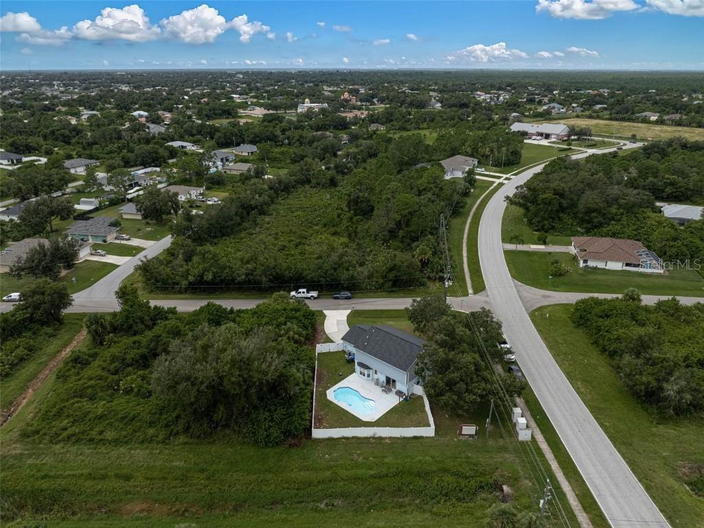 1998 Embassy Road North Port FL 34291 N6140994 image37