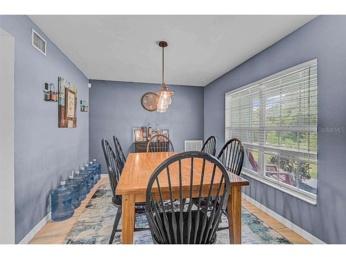 1998 Embassy Road North Port FL 34291 N6140994 image5