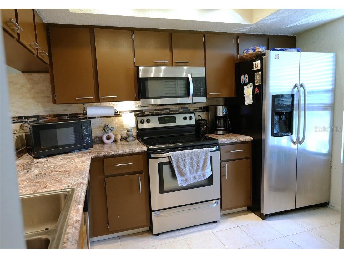 1999 Kings Highway #16B Punta Gorda FL 33980 C7515147 image4