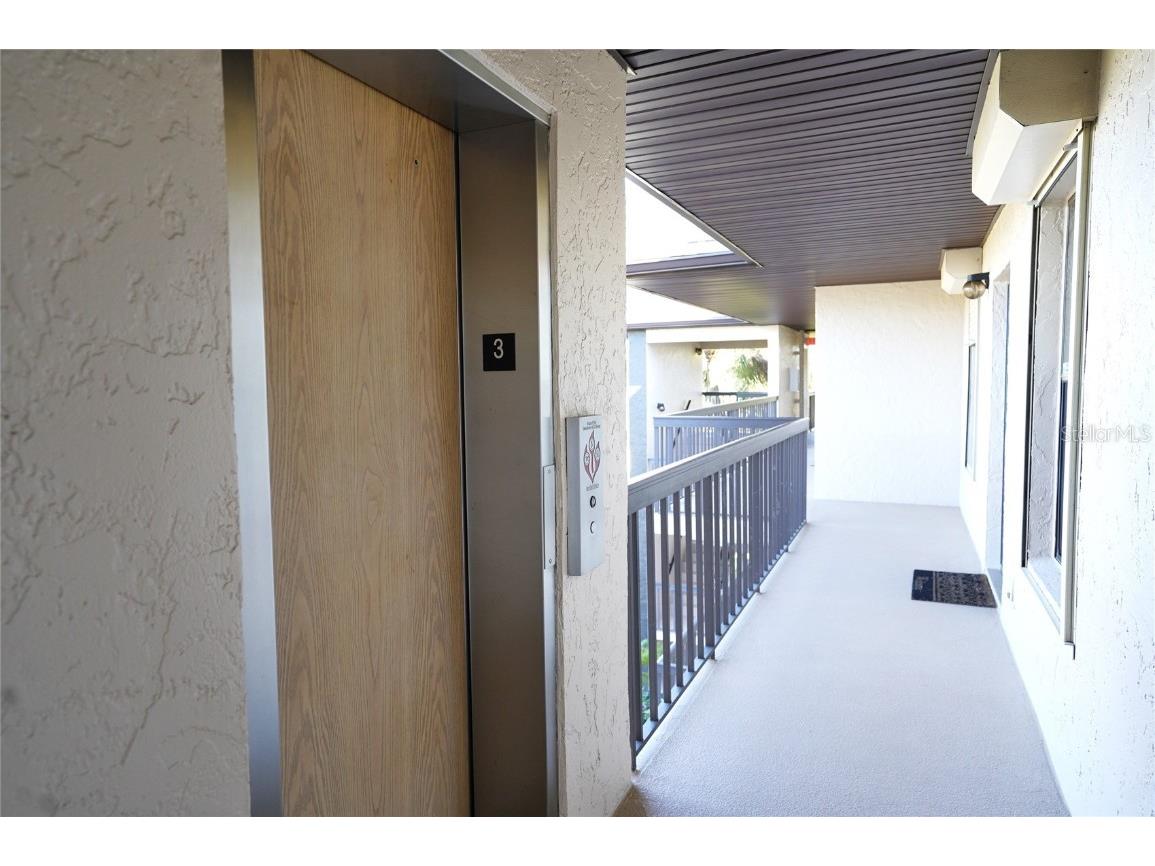 1999 Kings Highway #23C Punta Gorda FL 33980 C7517400 image3