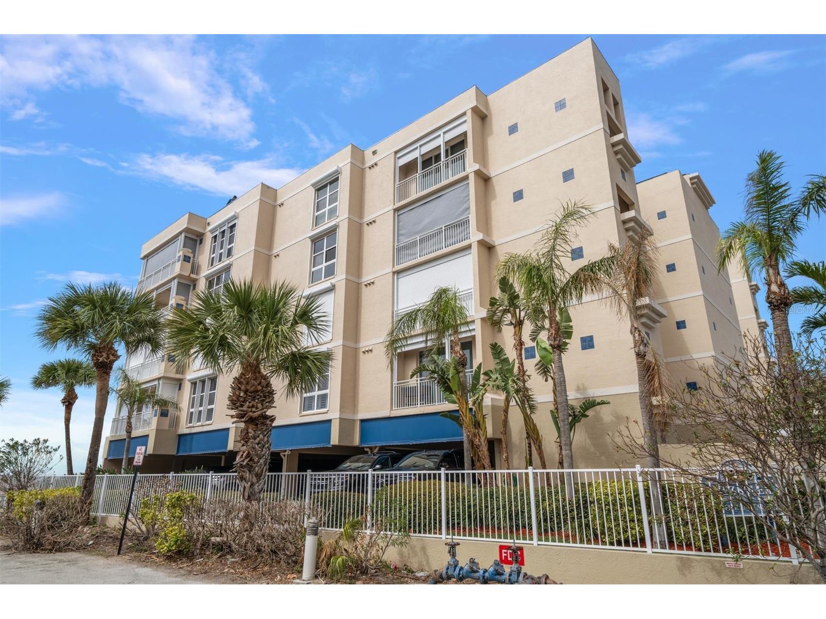 2 15th Avenue #304 Indian Rocks Beach FL 33785 - GULF TB8480808 image1