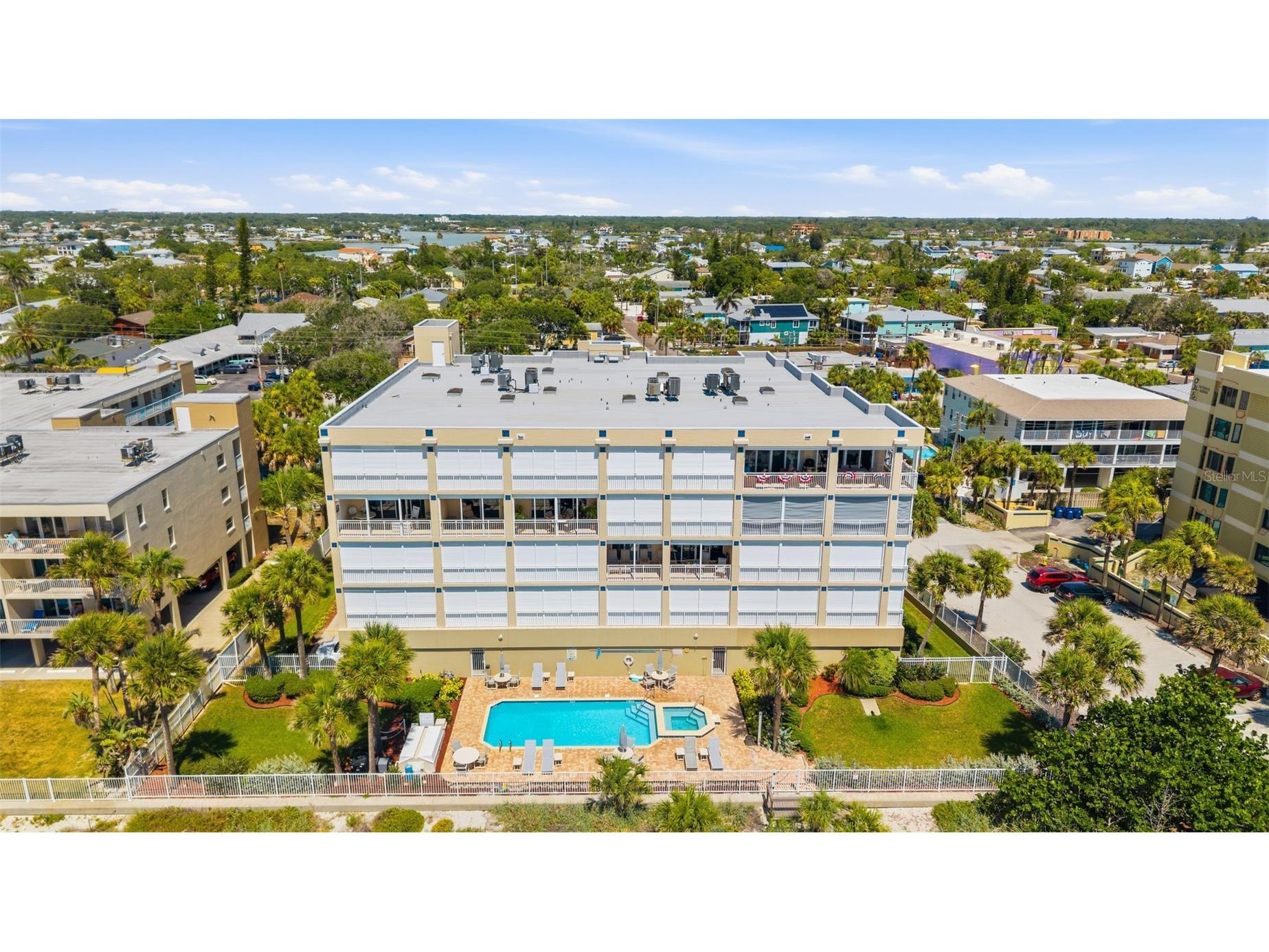 2 15th Avenue #401 Indian Rocks Beach FL 33785 TB8522644 image1