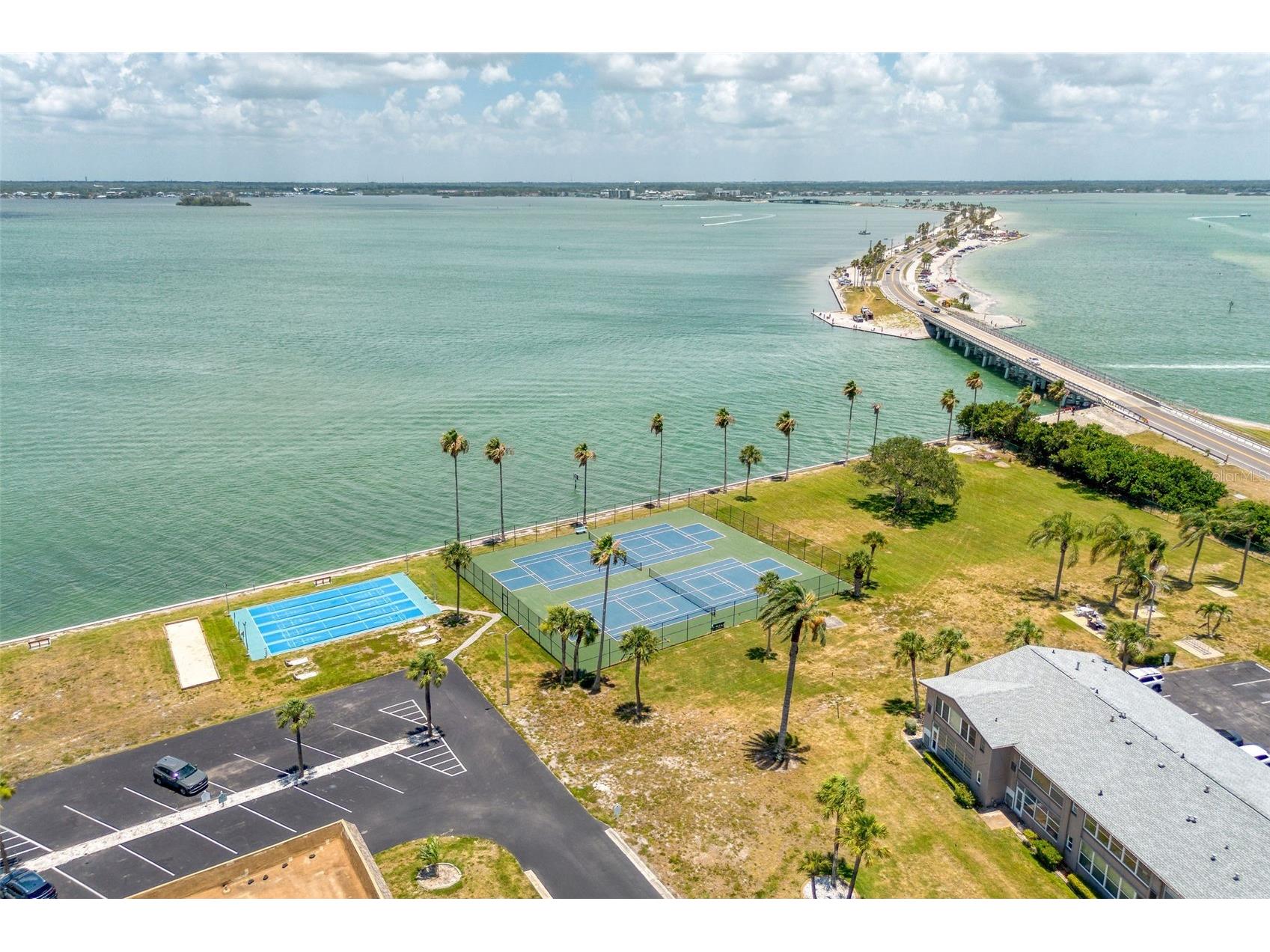 2 Causeway Boulevard #102 Dunedin FL 34698 - GULF OF MEXICO O6418499 image41