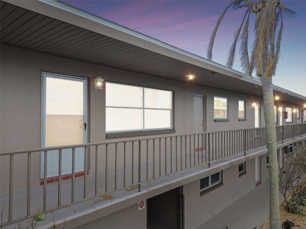 2 Causeway Boulevard #206 Dunedin FL 34698 A4639277 image1