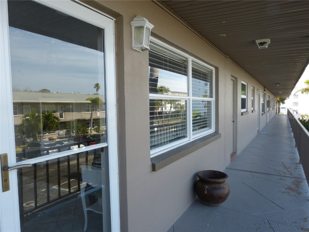 2 Causeway Boulevard #206 Dunedin FL 34698 - CLEARWATER BAY GULF TB8448093 image3