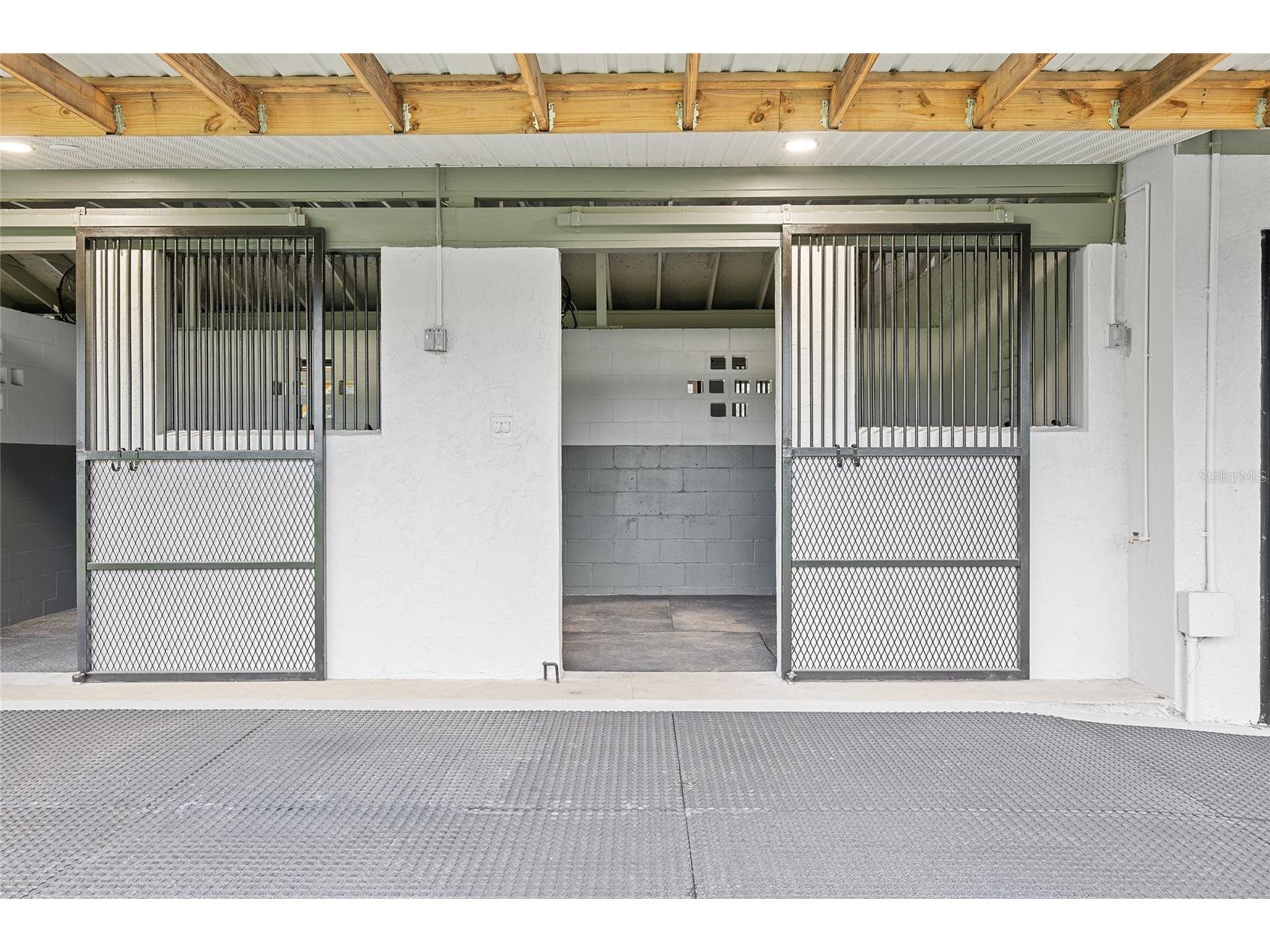 2 Count Fleet Drive Ocala FL 34482 OM719390 image10