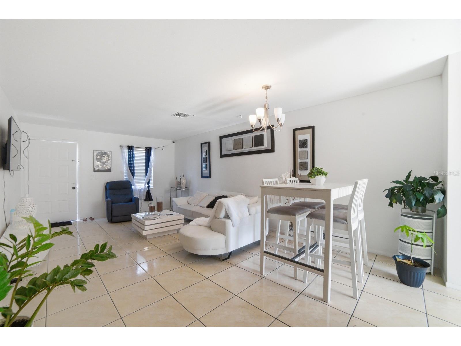 2 E Las Palmas Way Kissimmee FL 34743 O6423898 image4