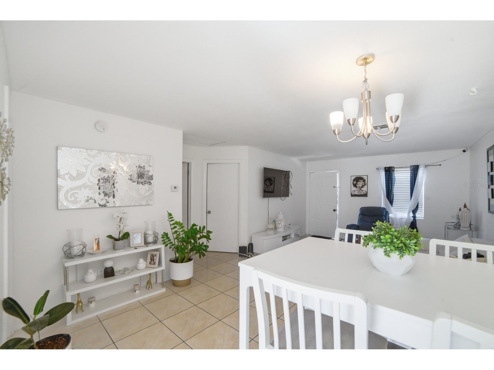 2 E Las Palmas Way Kissimmee FL 34743 O6423898 image5