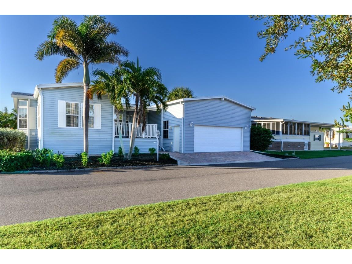 2 Emden Circle Punta Gorda FL 33950 C7518058 image1