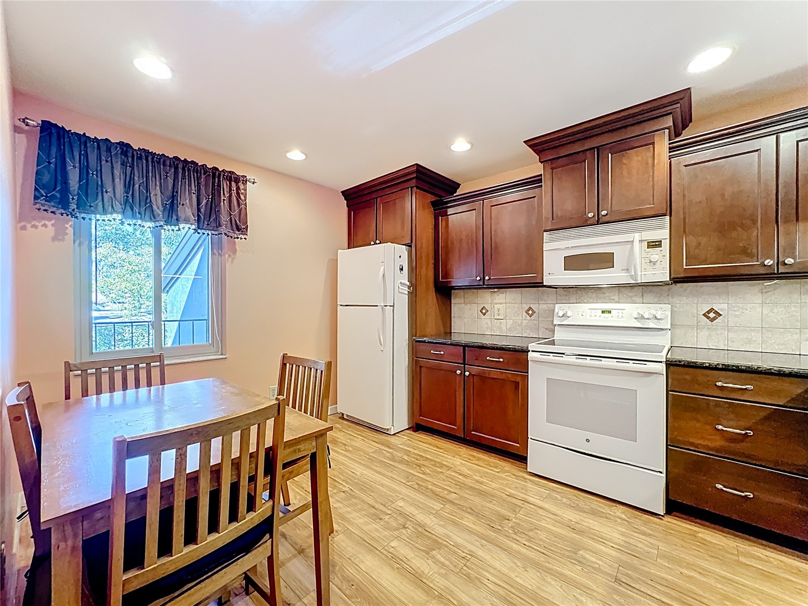 2 Escondido Circle #190 Altamonte Springs FL 32701 V4947173 image7