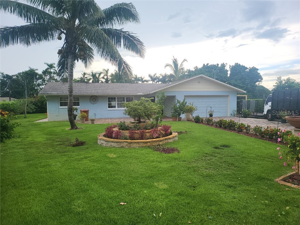 2 Fairview Court Fort Myers FL 33905 N6128154 image1