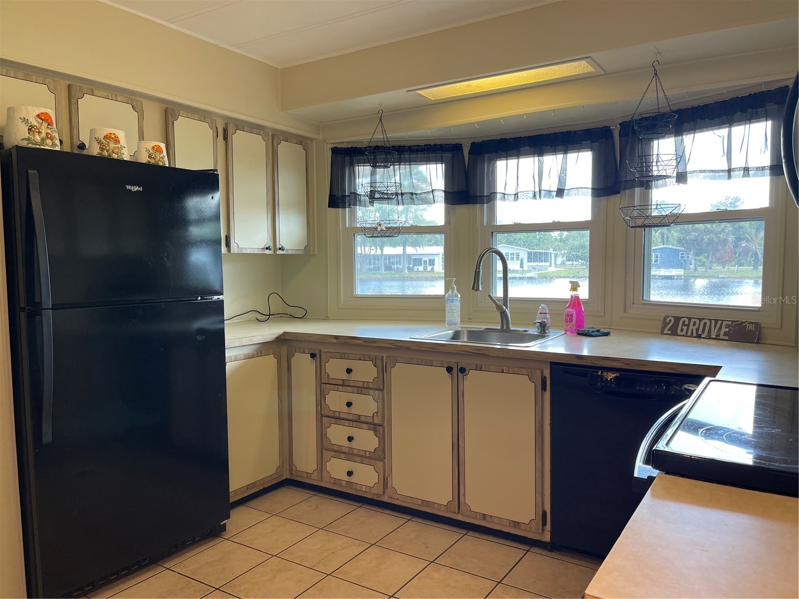 2 Grove Trail Wildwood FL 34785 - ON GOLDEN PONG & LAKE OKAHUMPK G5111337 image5