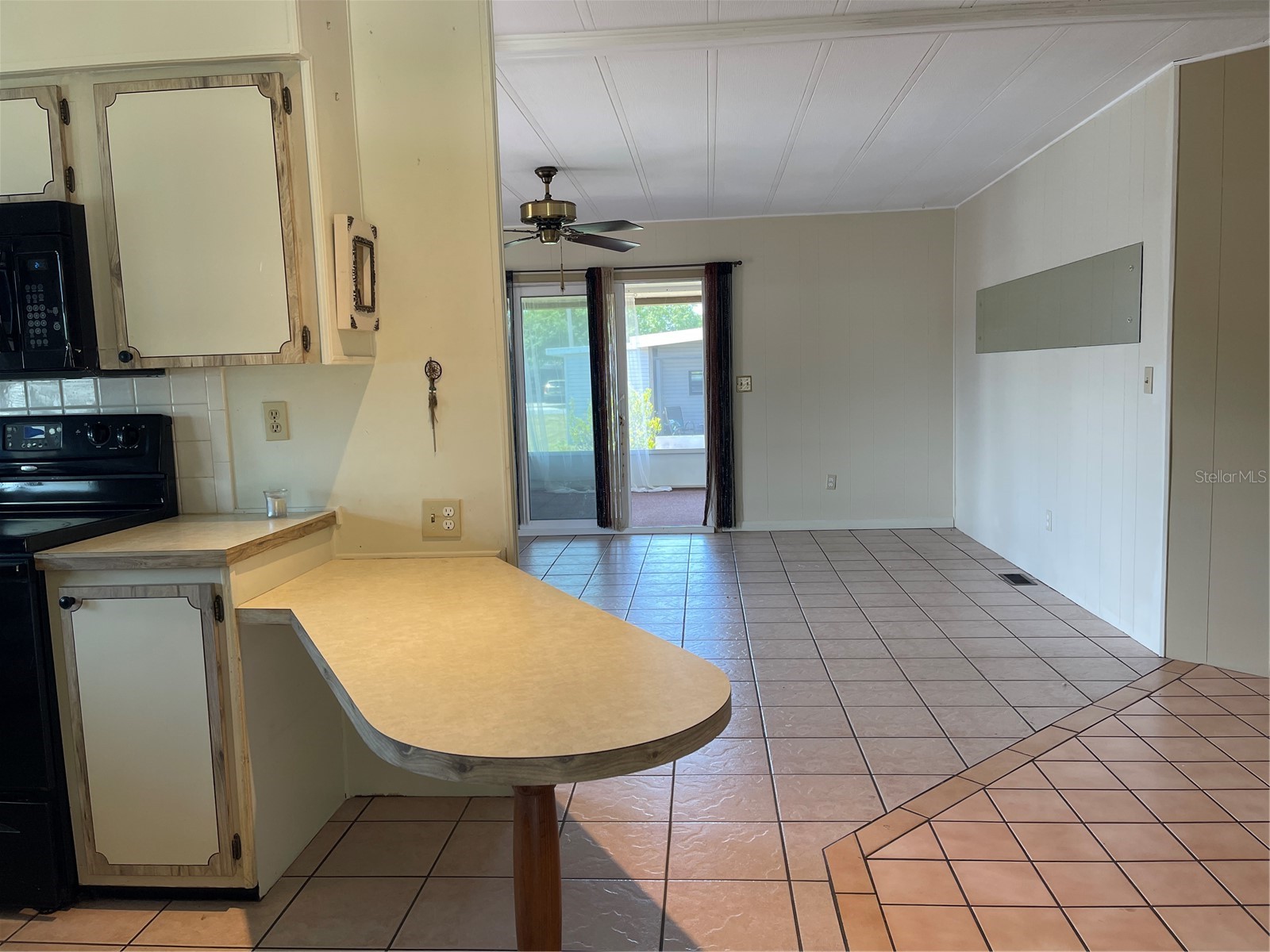 2 Grove Trail Wildwood FL 34785 - ON GOLDEN PONG & LAKE OKAHUMPK G5111337 image6