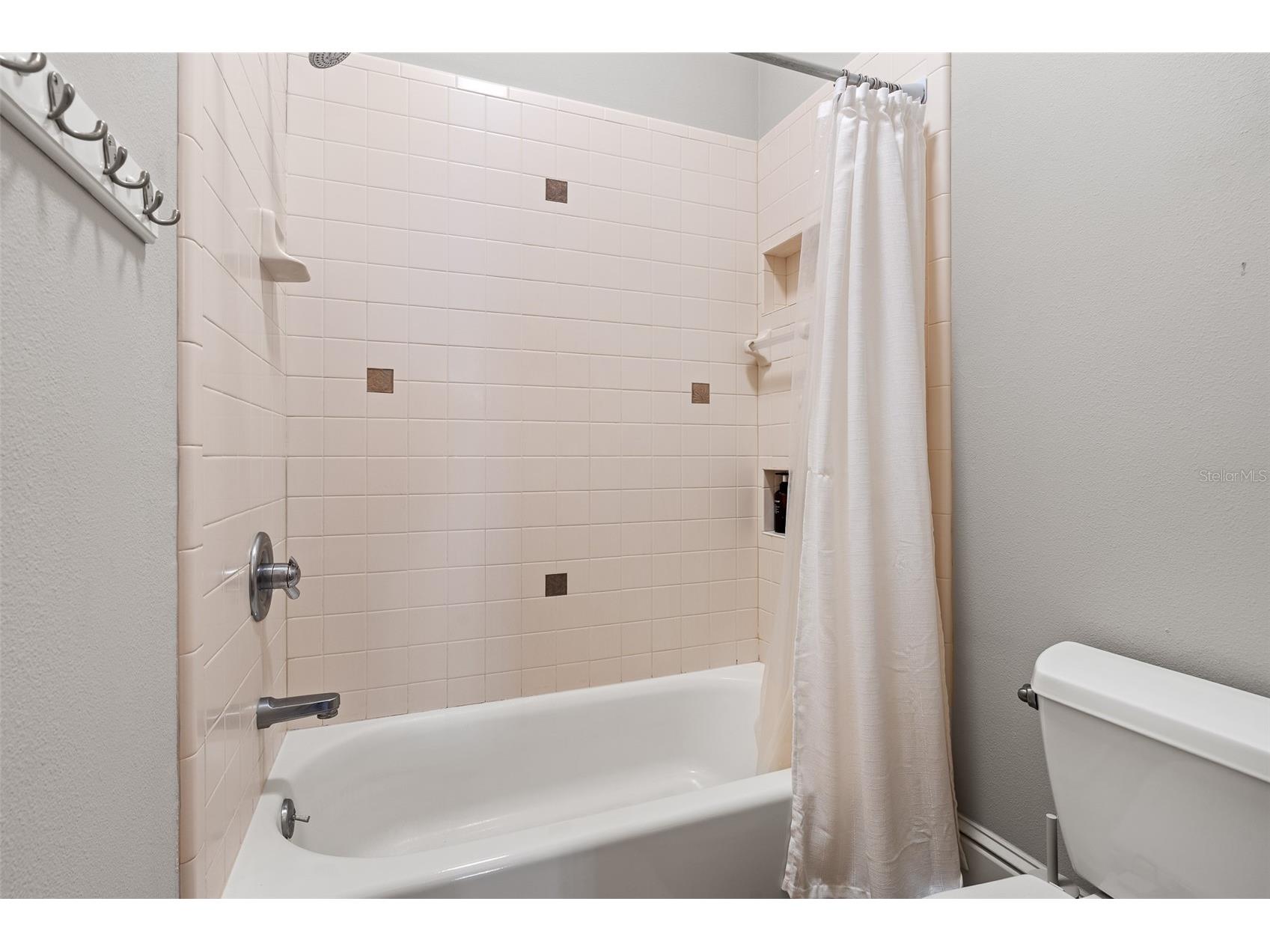 2 Hickory Lane Daytona Beach FL 32118 V4949998 image26