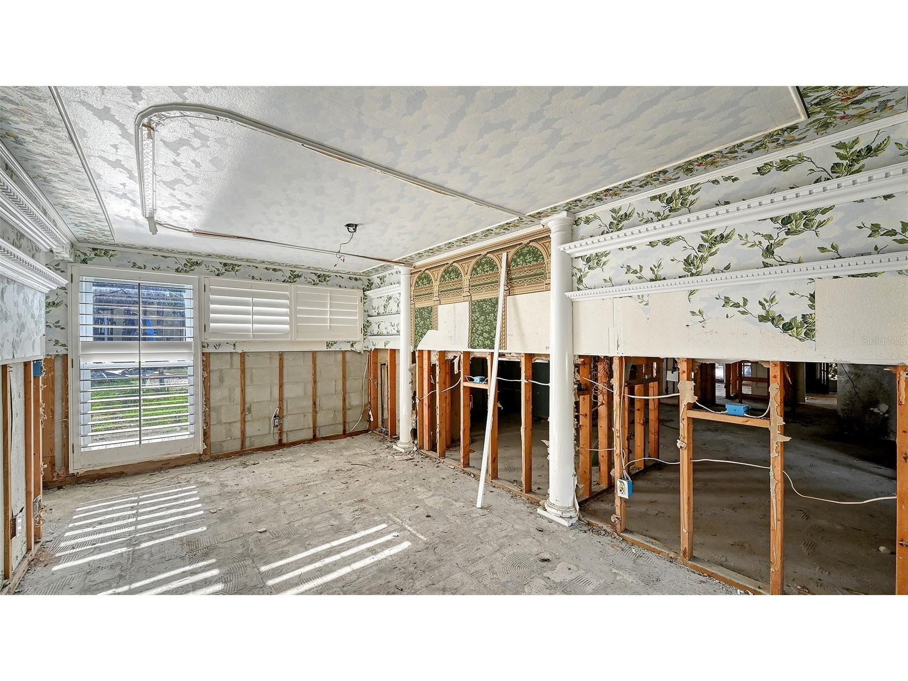 2 Island Circle Sarasota FL 34242 - GRAND CANAL A4662842 image12