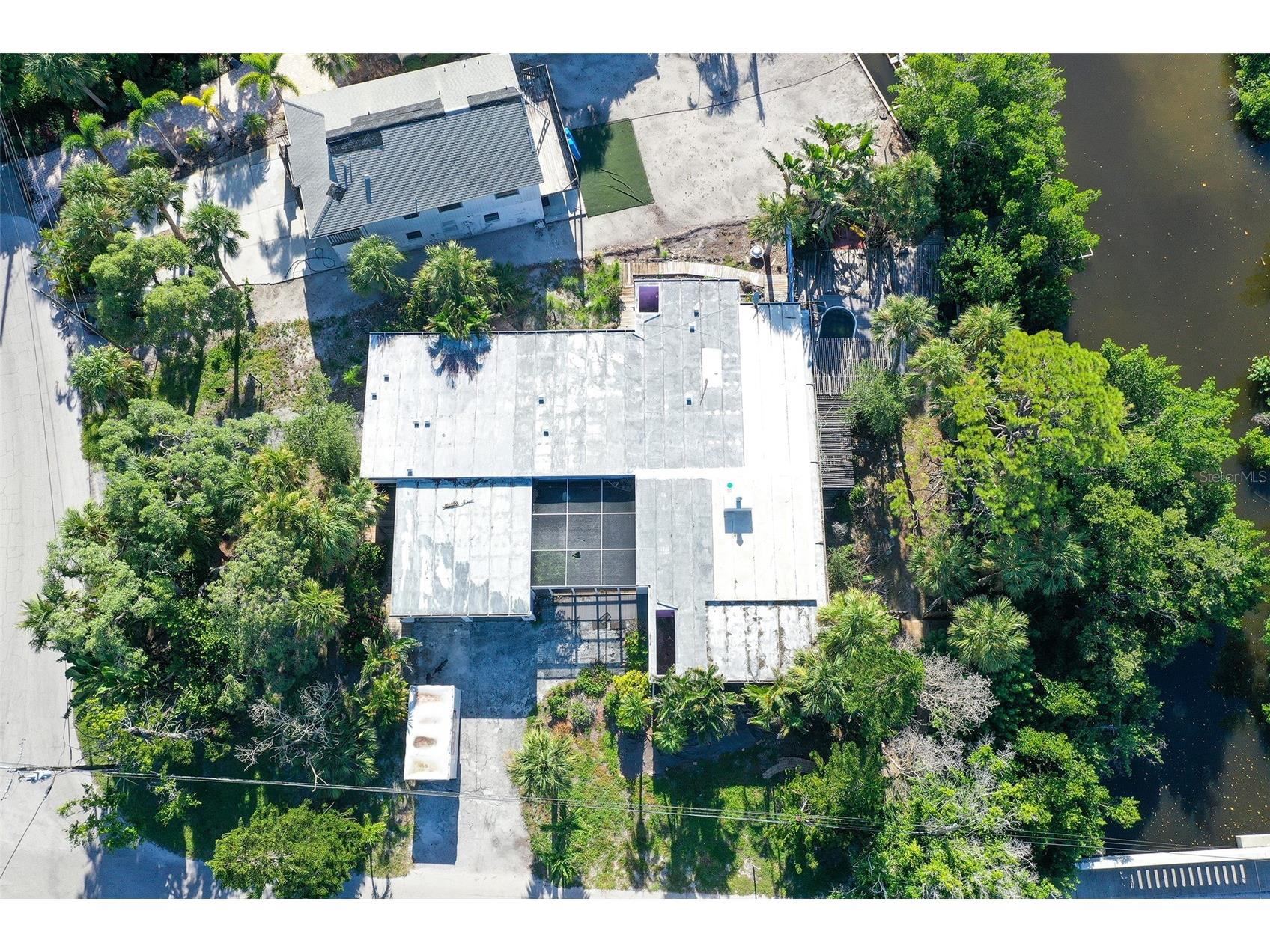 2 Island Circle Sarasota FL 34242 - GRAND CANAL A4663157 image16