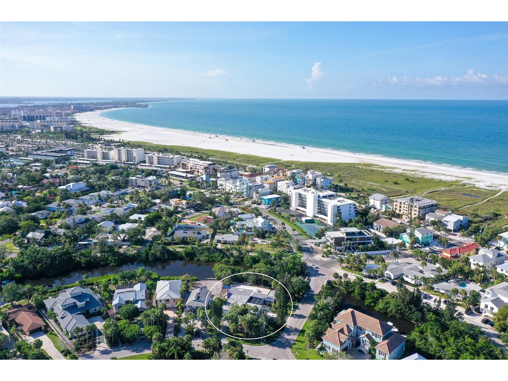 2 Island Circle Sarasota FL 34242 - GRAND CANAL A4663157 image5