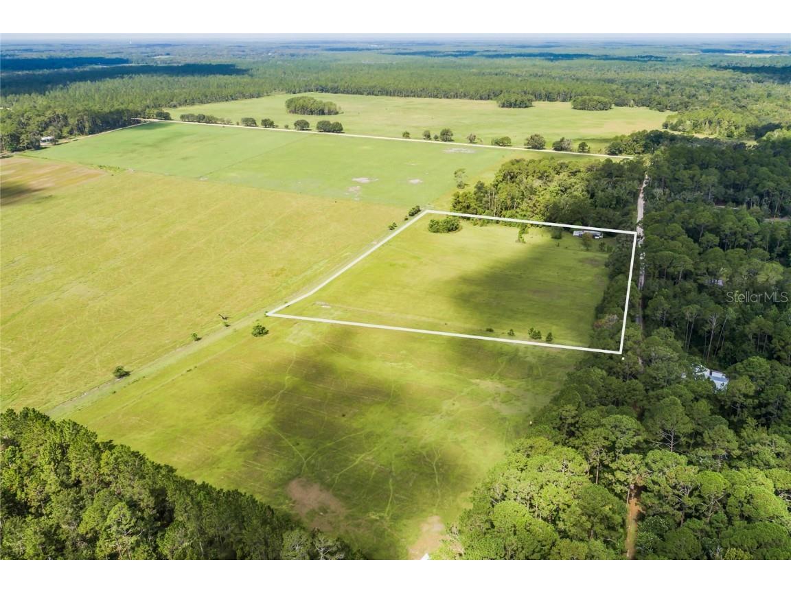 2 Lake Shore Drive Pierson FL 32180 V4931778 image1