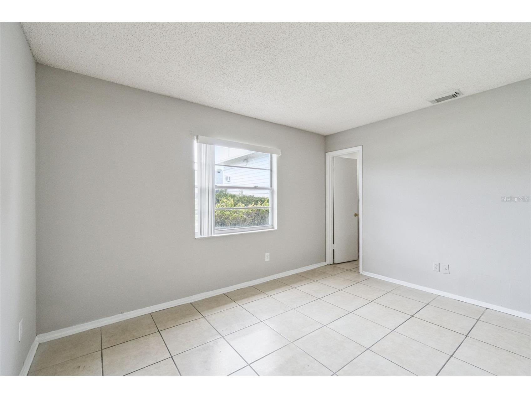 2 Lake Villa Way Kissimmee FL 34743 O6413875 image11