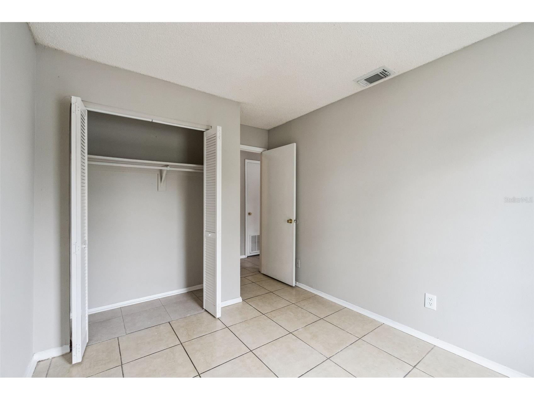 2 Lake Villa Way Kissimmee FL 34743 O6413875 image17
