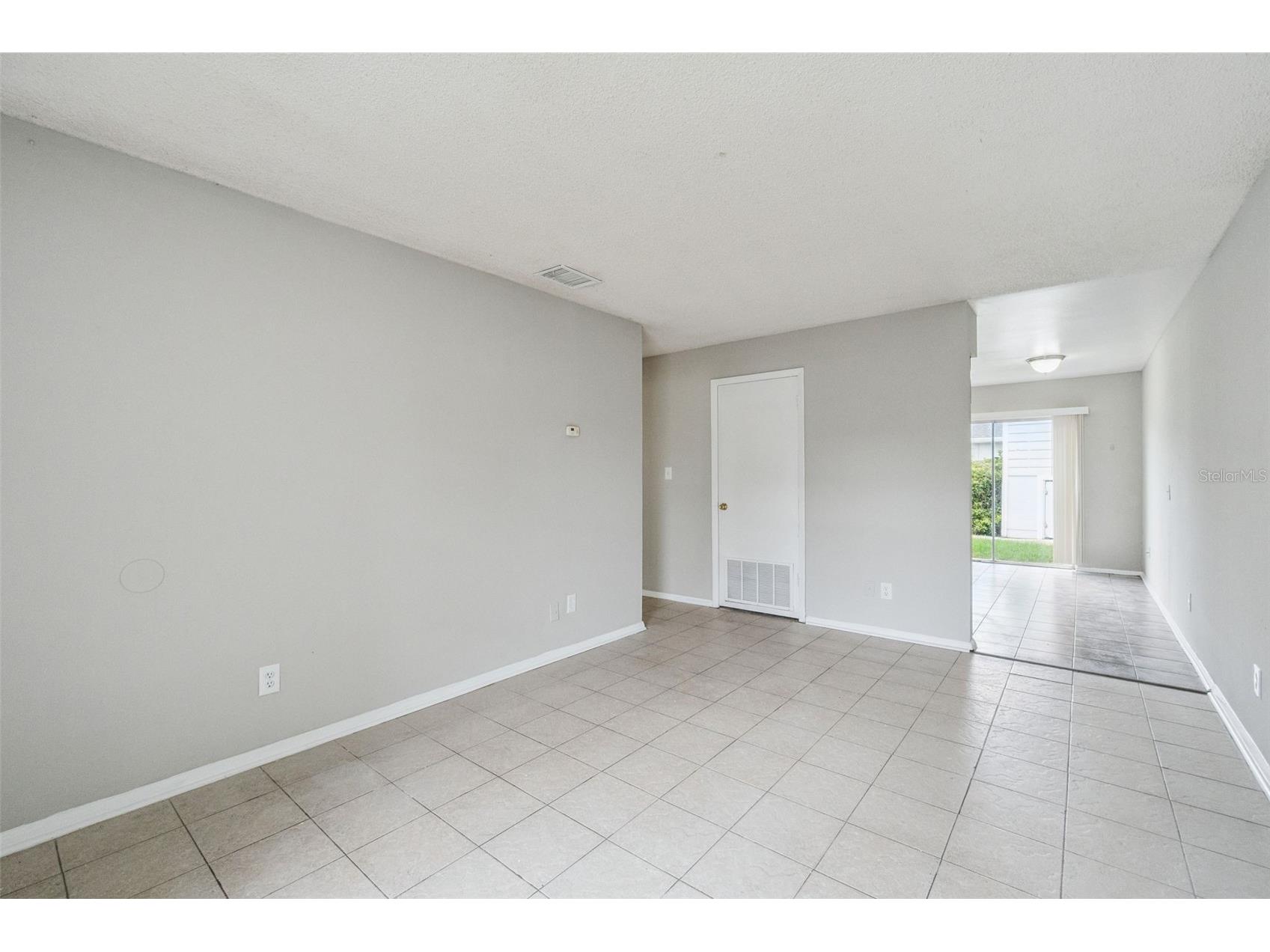 2 Lake Villa Way Kissimmee FL 34743 O6413875 image4