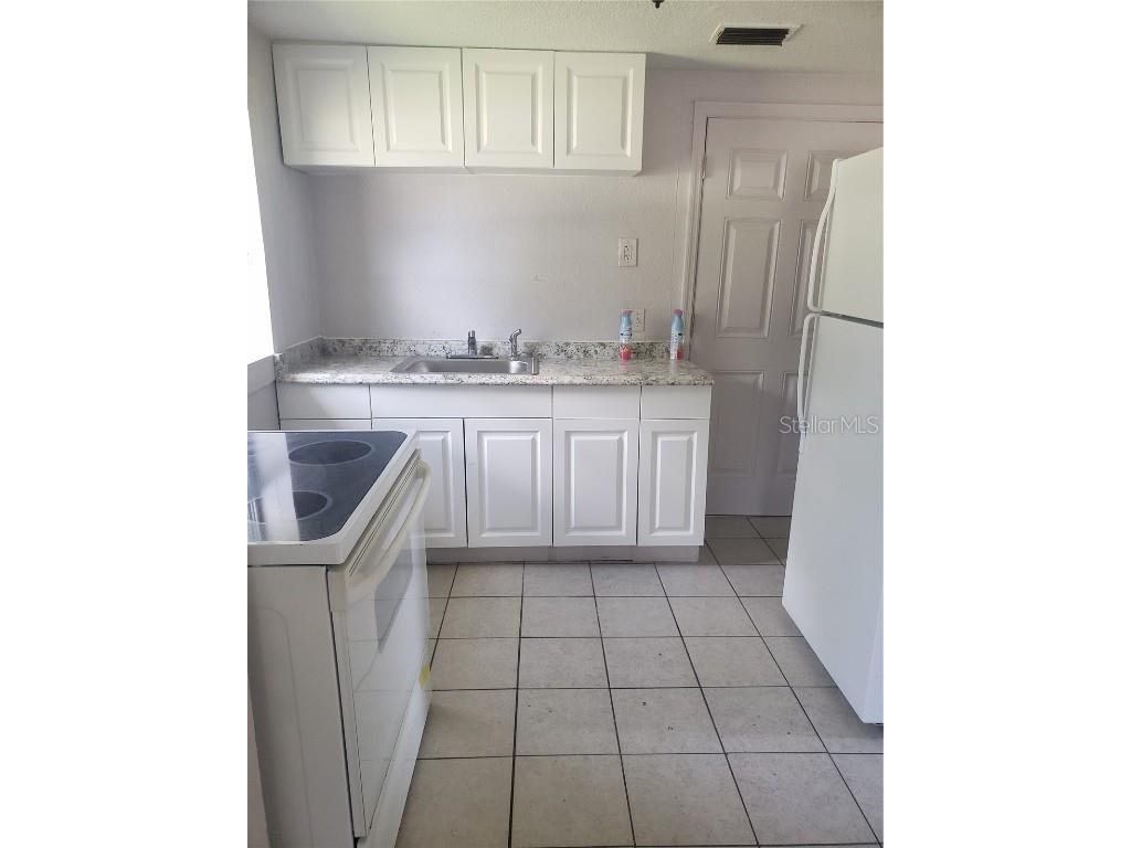2 Lenox Court Deland FL 32720 O6342811 image3
