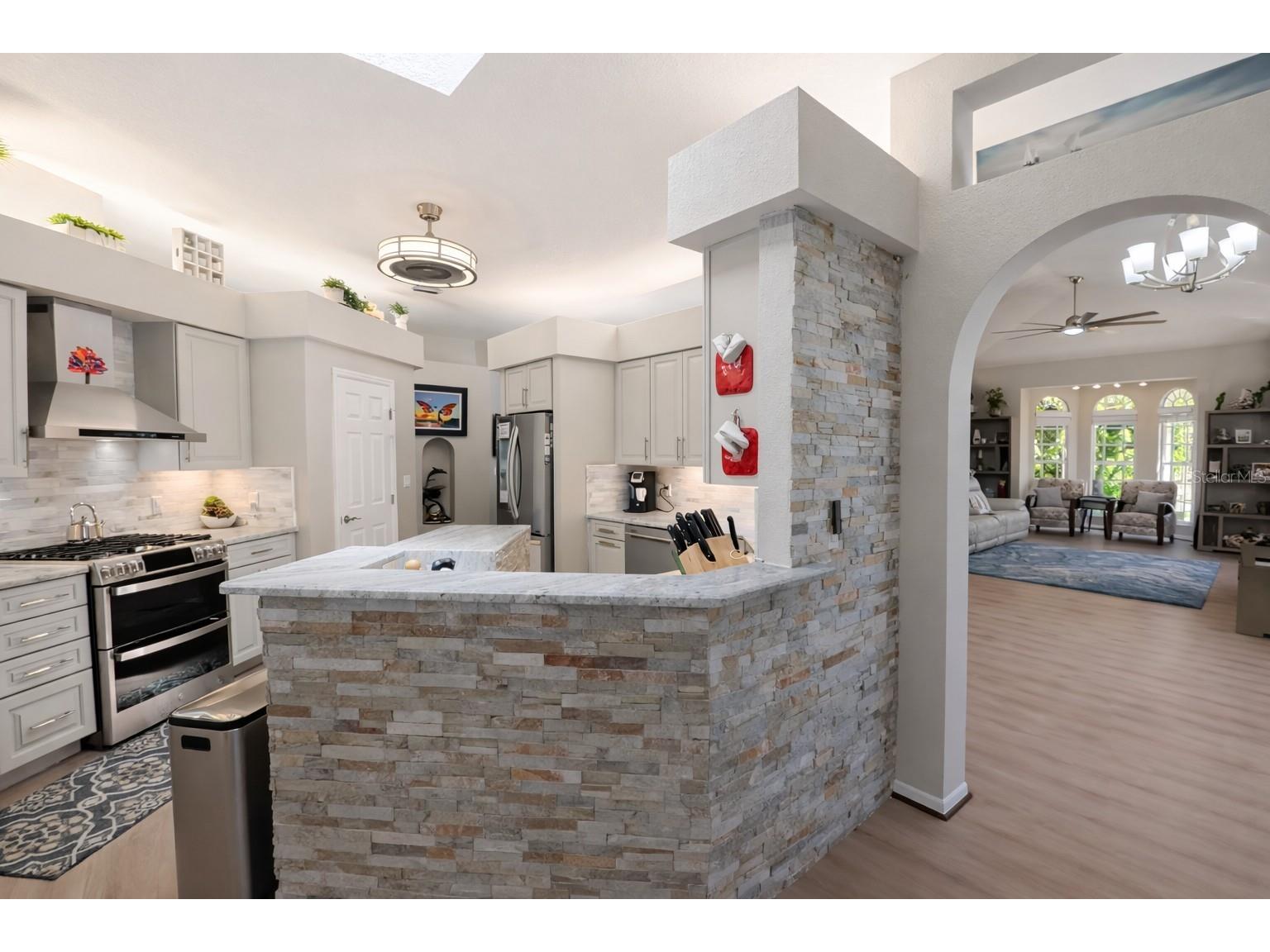 2 Long Meadow Road Rotonda West FL 33947 C7523853 image16