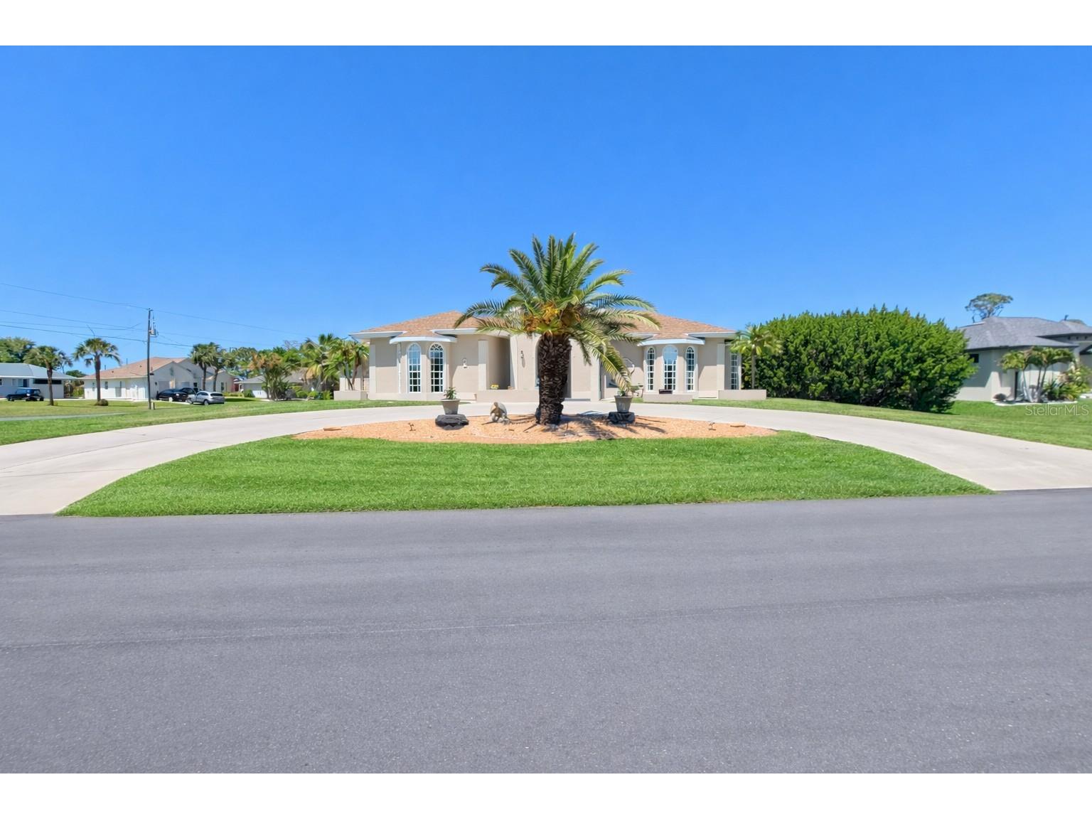 2 Long Meadow Road Rotonda West FL 33947 C7523853 image3