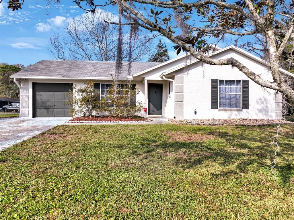 2 Magnolia Lane Yalaha FL 34797 - LAKE HARRIS G5065672 image1