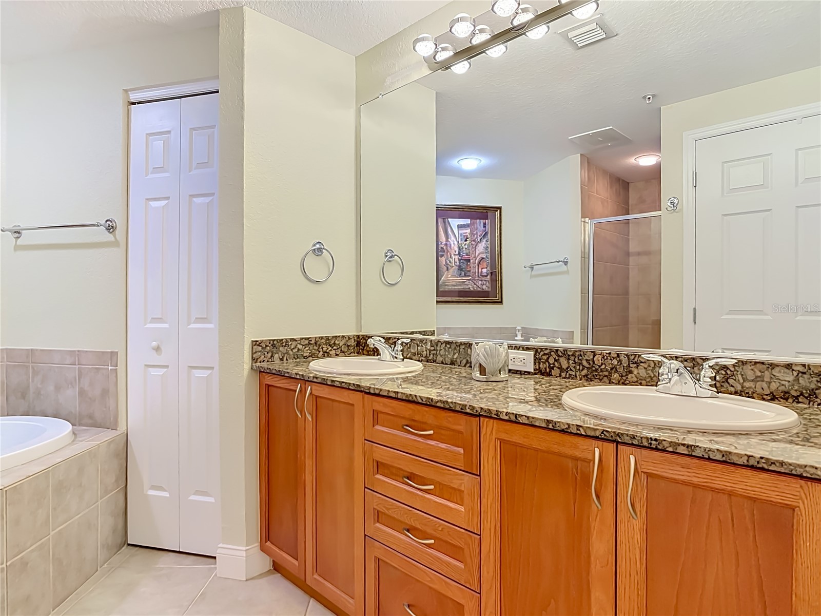 2 Oceans West Blvd #300 Daytona Beach Shores FL 32118 O6412102 image45